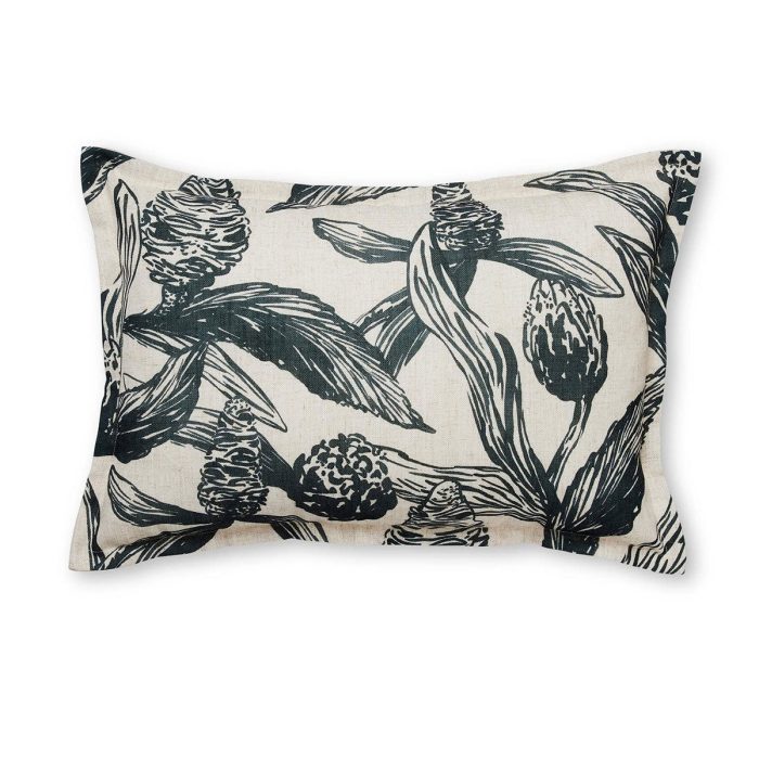 Cushion Koa Black 40x60cm - Madras Link
